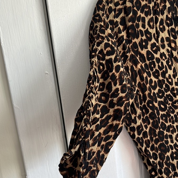 Faithfull The Brand Anne Marie Leopard Wrap Dress - Picture 6 of 11